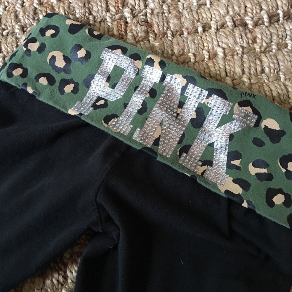 Victoria’s Secret Pink yoga pants